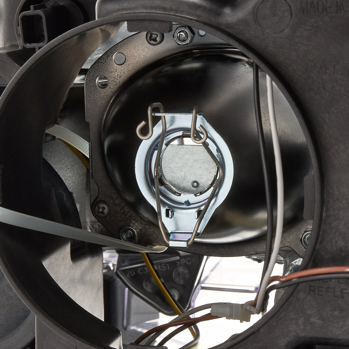 Nissan Qashqai I Sağ far fiyatı