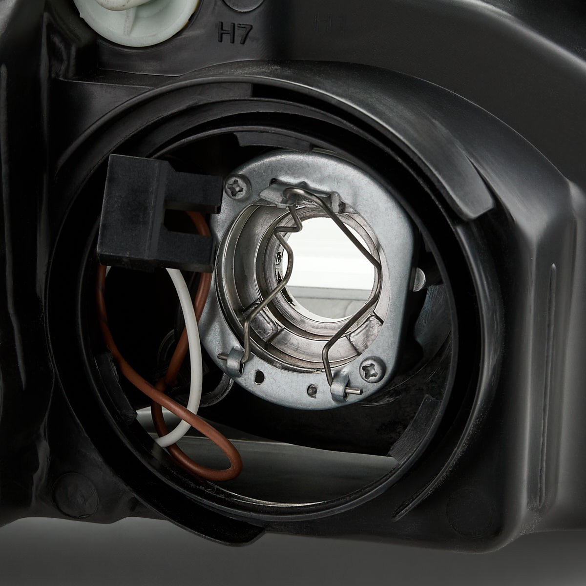 Opel Corsa  (2000 - 2006) Sol far satın al