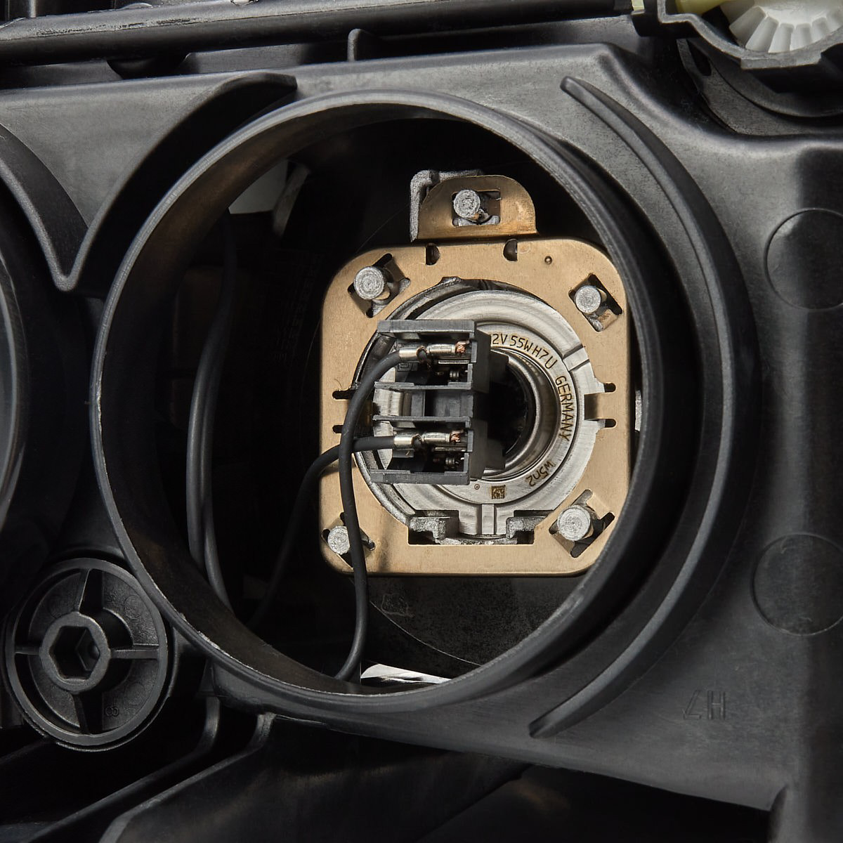 Volkswagen Passat  (2014 - 2026) Sol far 